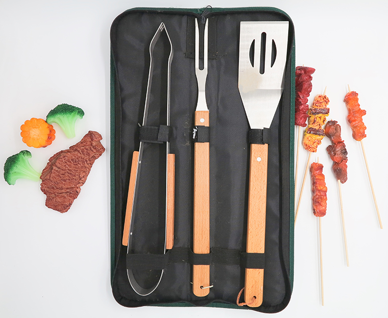 4 Piece BBQ Tool Set (including Clip,  fork, shovel,cloth bag)