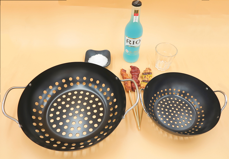 Round baking pan